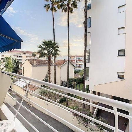 2 Minutes A La Plage Cannes Bagian luar foto